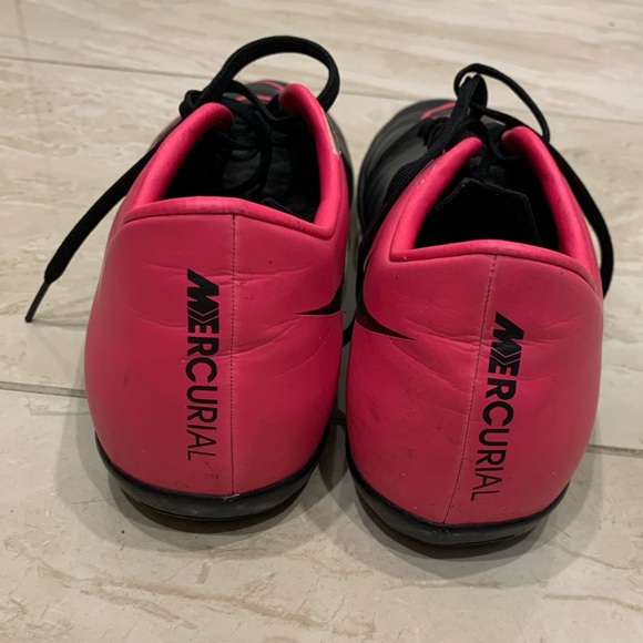 NIKE indoor soccer shoes ⚽️ - Picture 6 of 7